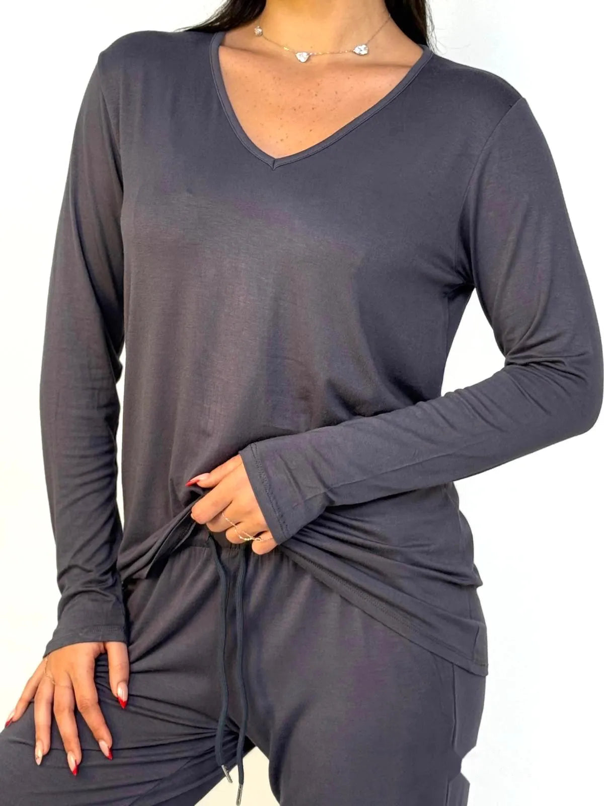 בייסיק שרוול ארוך בשלל צבעים וצורות