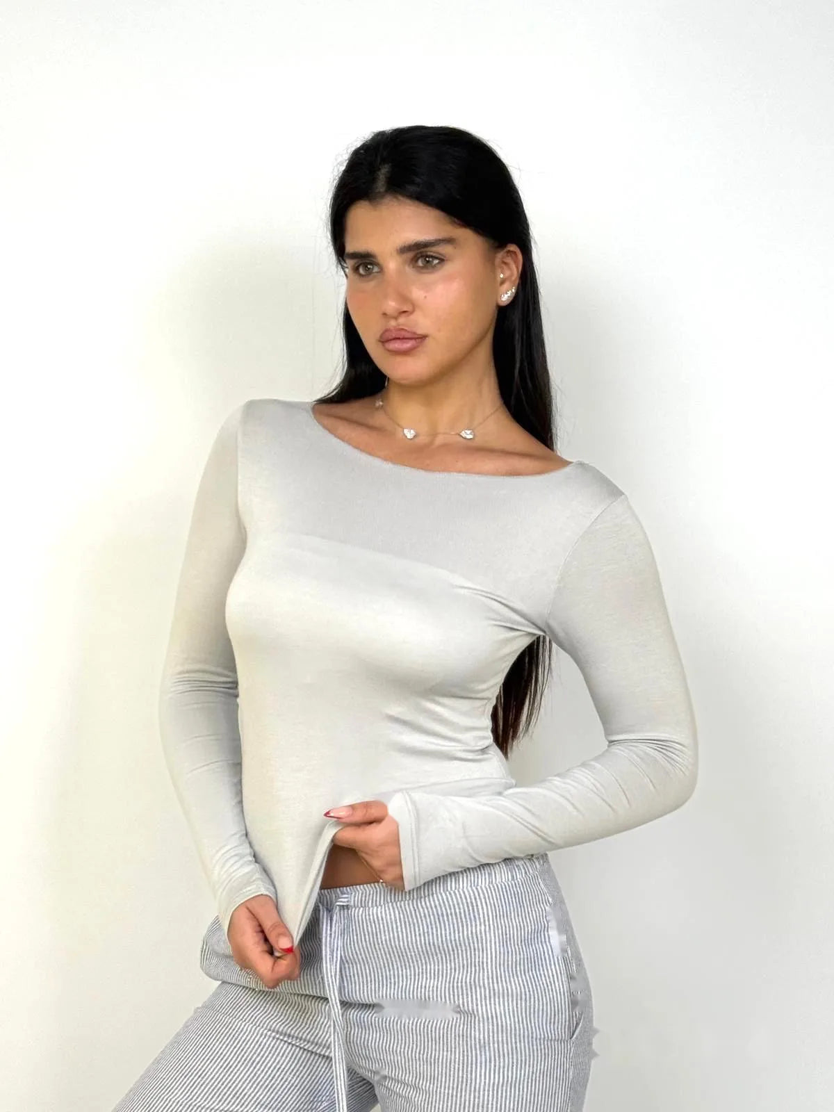 בייסיק שרוול ארוך בשלל צבעים וצורות