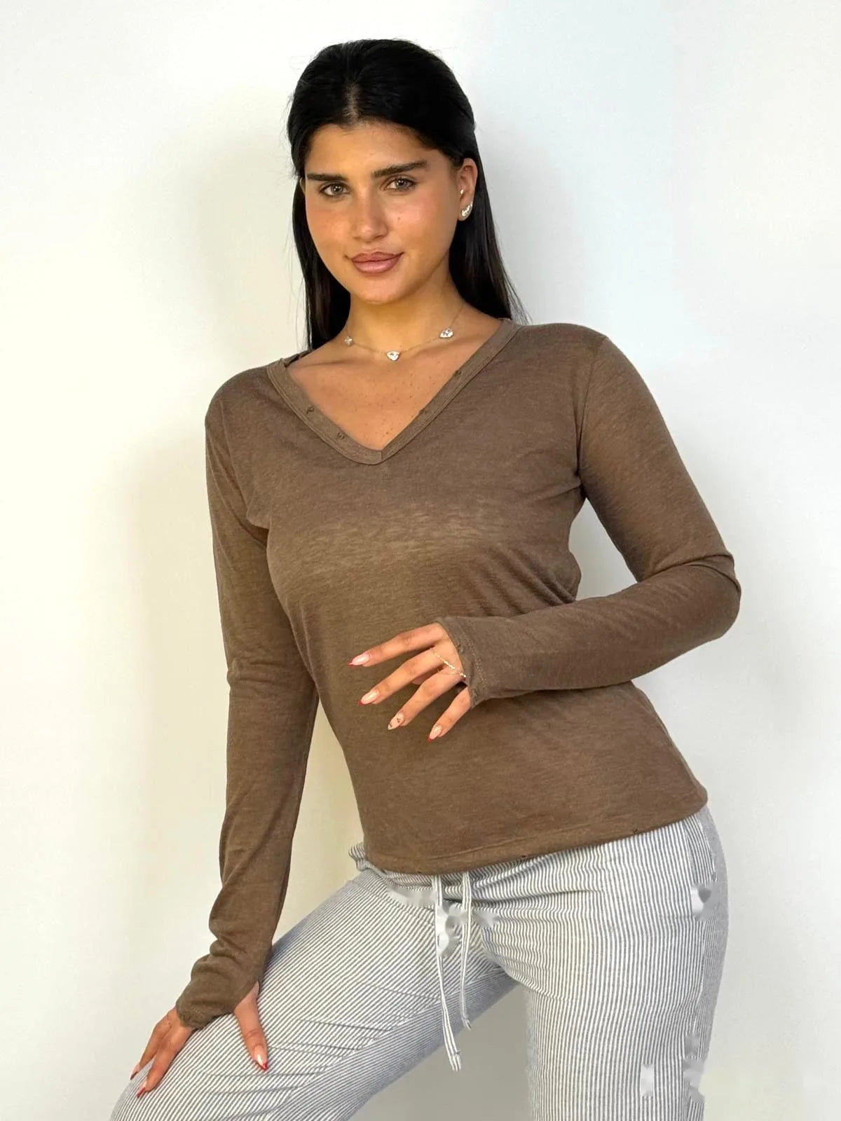 בייסיק שרוול ארוך בשלל צבעים וצורות