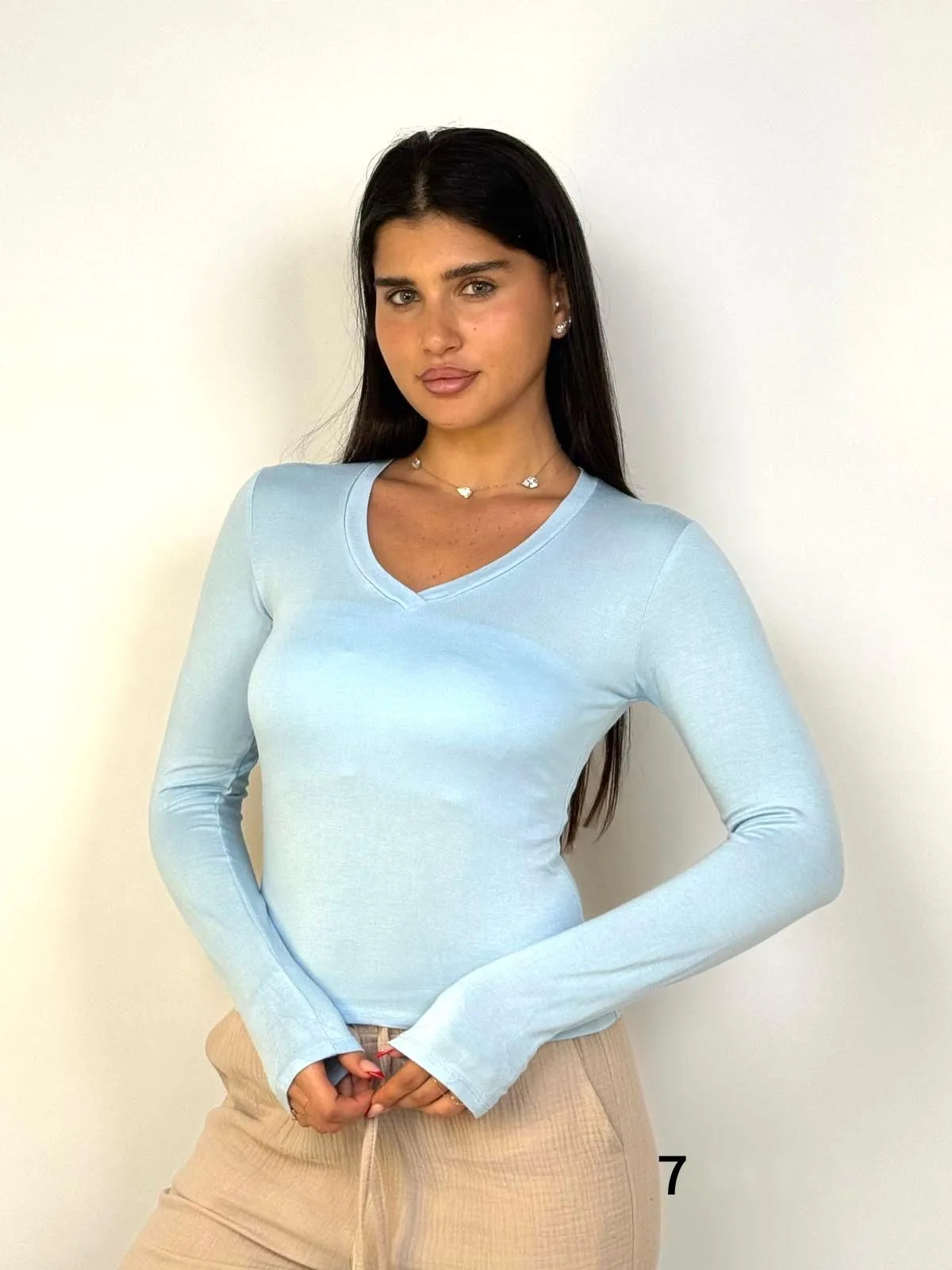 בייסיק שרוול ארוך בשלל צבעים וצורות