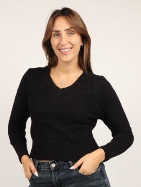 חולצת סריג וי