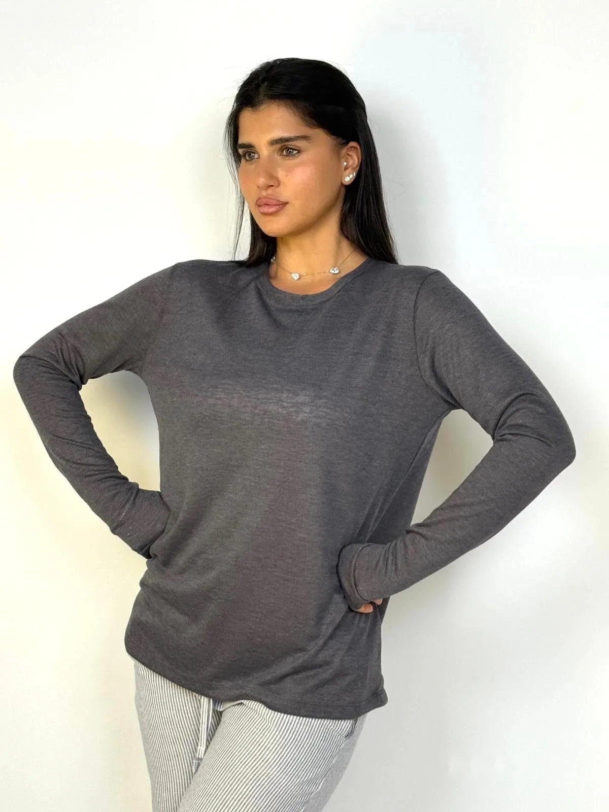 בייסיק שרוול ארוך בשלל צבעים וצורות