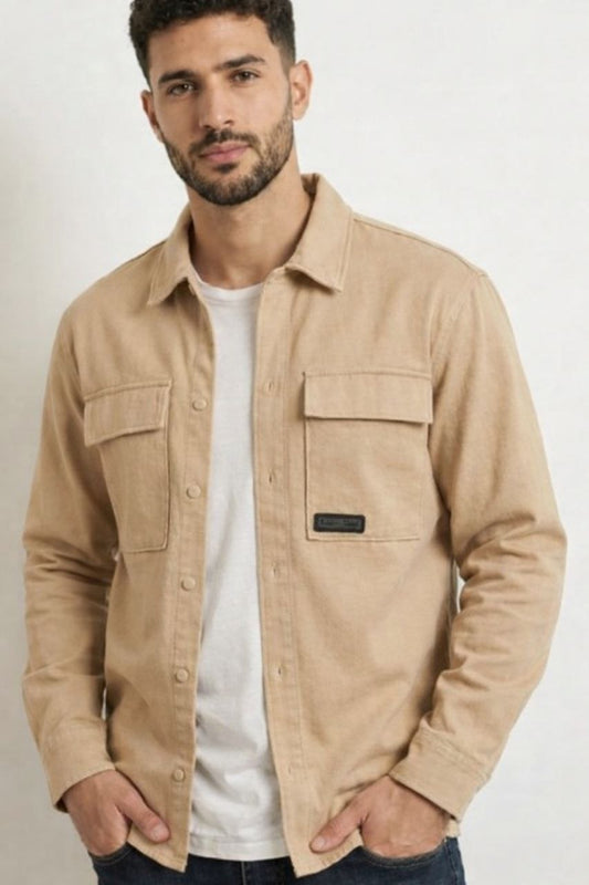 חולצה מכופתרת עליונית