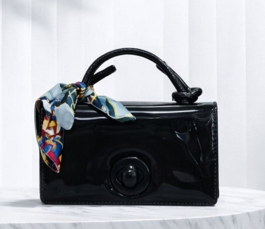 תיק יד מעוצב מטפחת