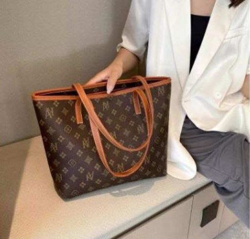 תיק יד מעצבים